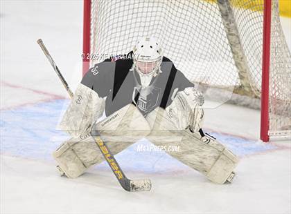 Thumbnail 1 in Joel Barlow/Weston/Abbott Tech vs. Wilton (CIAC DIII Semifinal) photogallery.