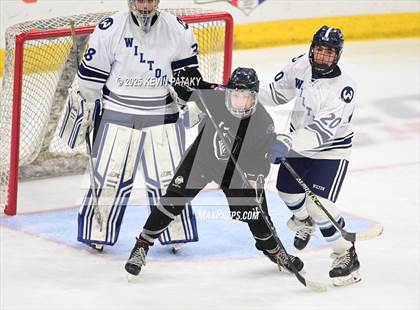 Thumbnail 1 in Joel Barlow/Weston/Abbott Tech vs. Wilton (CIAC DIII Semifinal) photogallery.