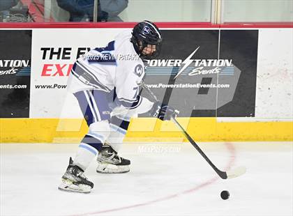 Thumbnail 1 in Joel Barlow/Weston/Abbott Tech vs. Wilton (CIAC DIII Semifinal) photogallery.