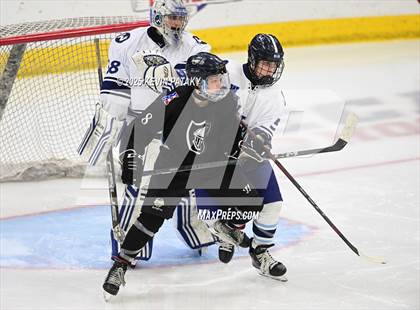 Thumbnail 1 in Joel Barlow/Weston/Abbott Tech vs. Wilton (CIAC DIII Semifinal) photogallery.