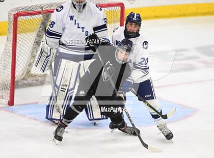 Thumbnail 3 in Joel Barlow/Weston/Abbott Tech vs. Wilton (CIAC DIII Semifinal) photogallery.
