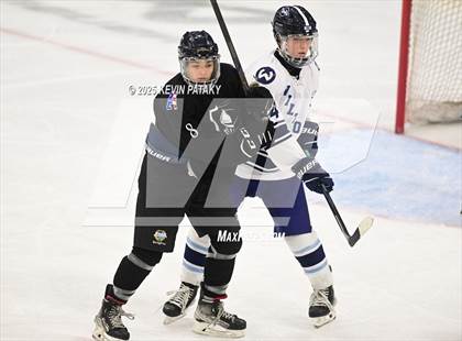 Thumbnail 1 in Joel Barlow/Weston/Abbott Tech vs. Wilton (CIAC DIII Semifinal) photogallery.