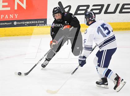 Thumbnail 1 in Joel Barlow/Weston/Abbott Tech vs. Wilton (CIAC DIII Semifinal) photogallery.