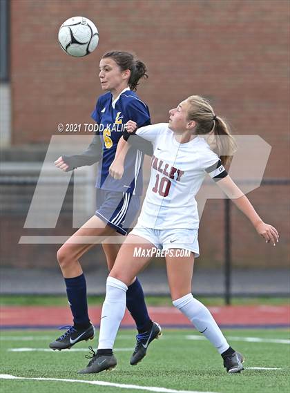 Thumbnail 2 in Valley Regional @ Ledyard photogallery.