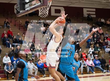 Thumbnail 3 in Avonworth vs. Woodland Hills photogallery.