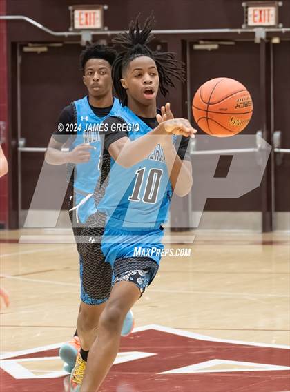 Thumbnail 2 in Avonworth vs. Woodland Hills photogallery.