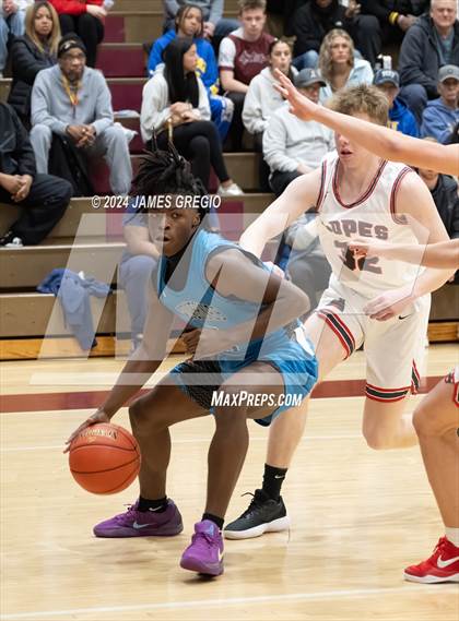 Thumbnail 3 in Avonworth vs. Woodland Hills photogallery.