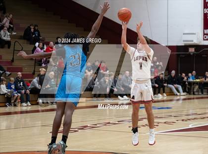 Thumbnail 3 in Avonworth vs. Woodland Hills photogallery.