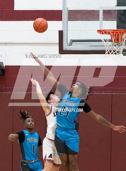 Thumbnail 1 in Avonworth vs. Woodland Hills photogallery.