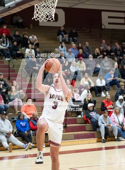 Thumbnail 2 in Avonworth vs. Woodland Hills photogallery.