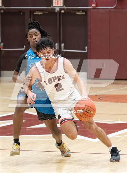 Thumbnail 3 in Avonworth vs. Woodland Hills photogallery.