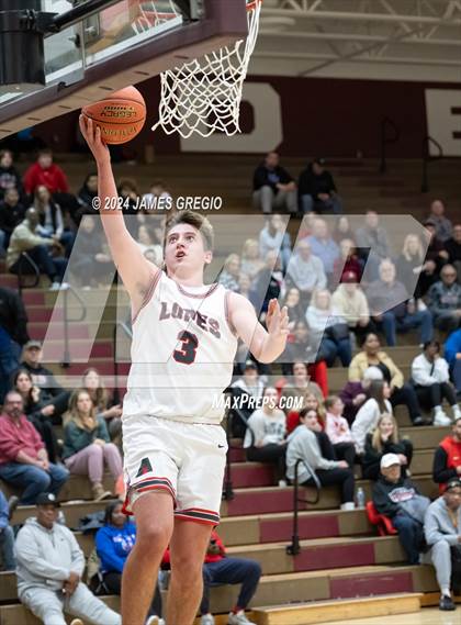Thumbnail 1 in Avonworth vs. Woodland Hills photogallery.