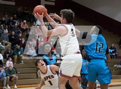 Thumbnail 3 in Avonworth vs. Woodland Hills photogallery.
