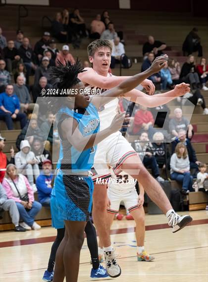 Thumbnail 3 in Avonworth vs. Woodland Hills photogallery.