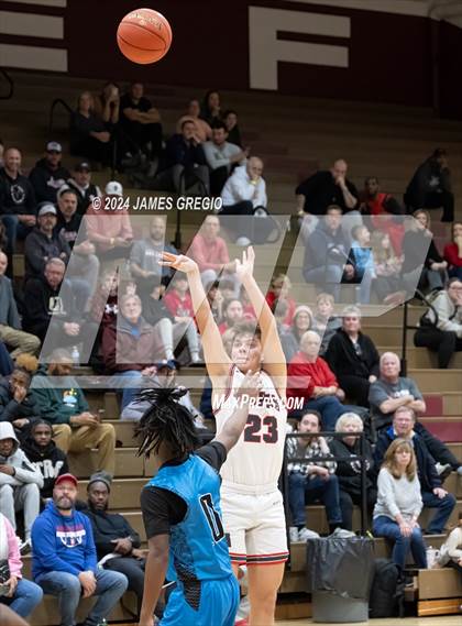 Thumbnail 2 in Avonworth vs. Woodland Hills photogallery.