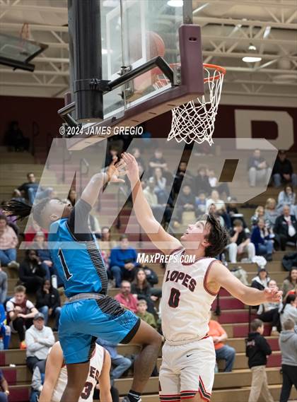 Thumbnail 1 in Avonworth vs. Woodland Hills photogallery.