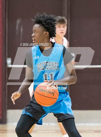 Thumbnail 1 in Avonworth vs. Woodland Hills photogallery.