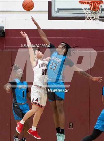 Thumbnail 3 in Avonworth vs. Woodland Hills photogallery.
