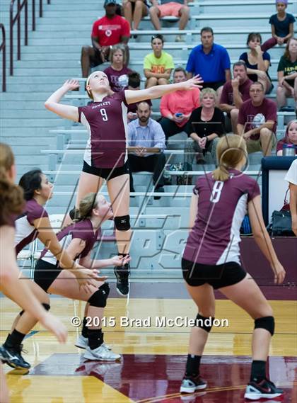Thumbnail 2 in Guyer vs Rowlett photogallery.