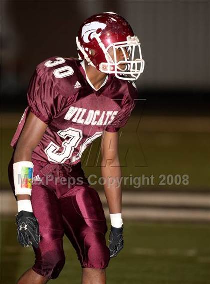 Thumbnail 2 in Clear Creek vs. Hightower (Texas 5A D1 Bi-District Playoff) photogallery.