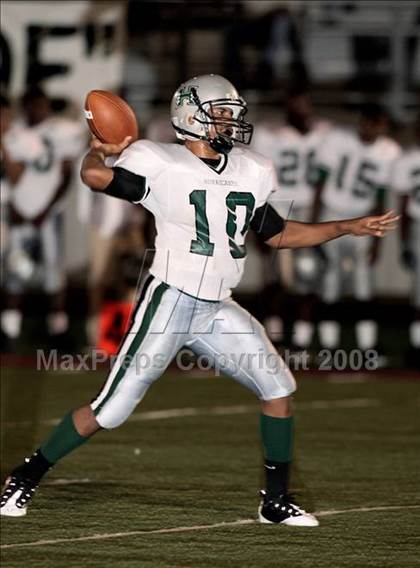 Thumbnail 2 in Clear Creek vs. Hightower (Texas 5A D1 Bi-District Playoff) photogallery.