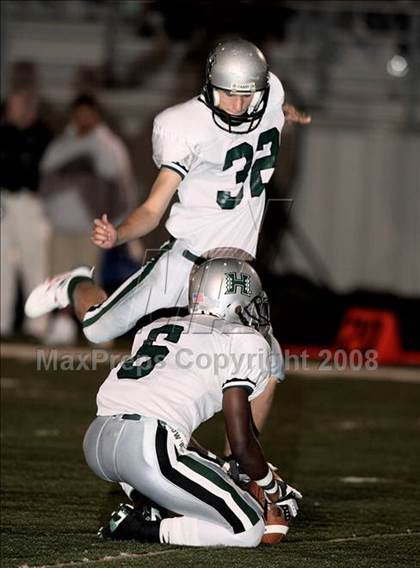 Thumbnail 2 in Clear Creek vs. Hightower (Texas 5A D1 Bi-District Playoff) photogallery.