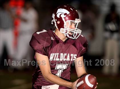 Thumbnail 3 in Clear Creek vs. Hightower (Texas 5A D1 Bi-District Playoff) photogallery.