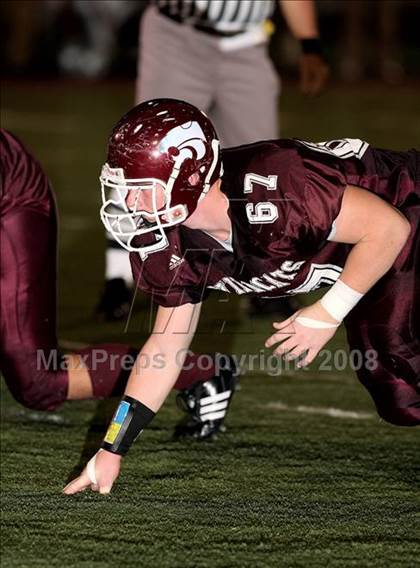 Thumbnail 3 in Clear Creek vs. Hightower (Texas 5A D1 Bi-District Playoff) photogallery.