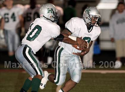 Thumbnail 3 in Clear Creek vs. Hightower (Texas 5A D1 Bi-District Playoff) photogallery.