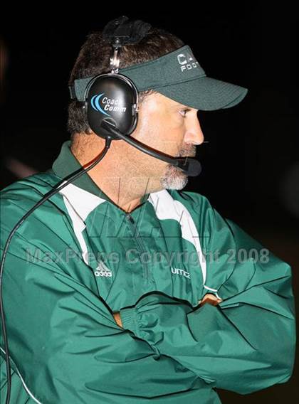 Thumbnail 1 in Clear Creek vs. Hightower (Texas 5A D1 Bi-District Playoff) photogallery.