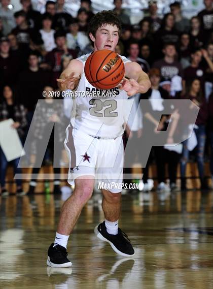 Thumbnail 2 in Pinckneyville vs Benton (Benton Invitational Tournament) photogallery.