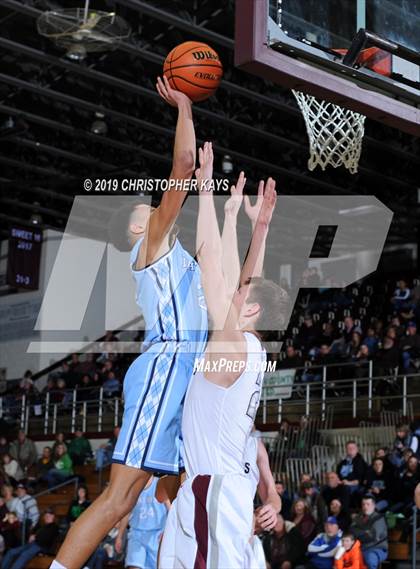 Thumbnail 1 in Pinckneyville vs Benton (Benton Invitational Tournament) photogallery.