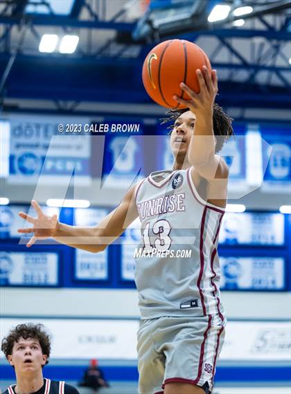 Thumbnail 2 in Alta vs. Sunrise Christian Academy (5 for the Fight Hoopfest) photogallery.