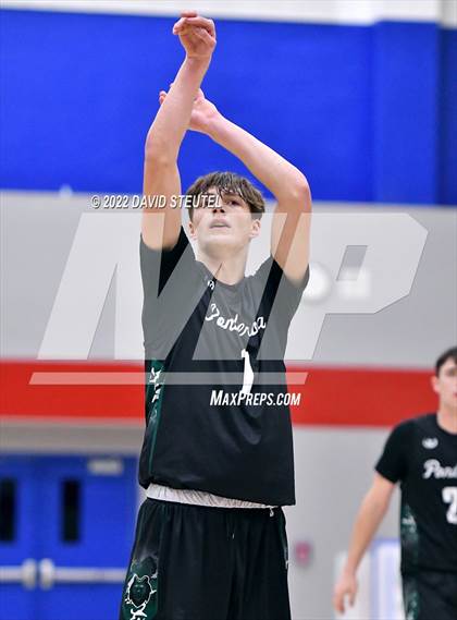 Thumbnail 1 in Ponderosa vs. Folsom (Stan Harms Classic) photogallery.