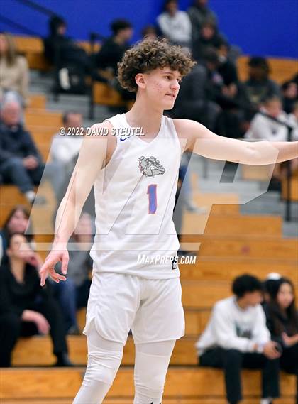 Thumbnail 3 in Ponderosa vs. Folsom (Stan Harms Classic) photogallery.