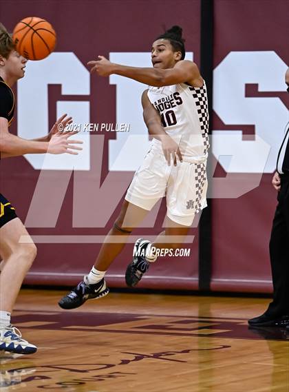 Thumbnail 2 in Loudoun County vs. Handley photogallery.