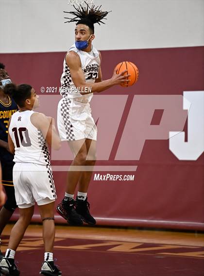 Thumbnail 3 in Loudoun County vs. Handley photogallery.