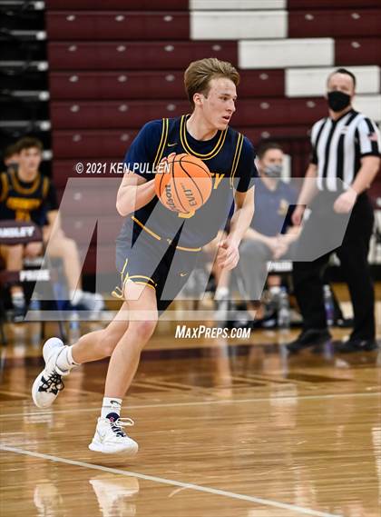 Thumbnail 3 in Loudoun County vs. Handley photogallery.