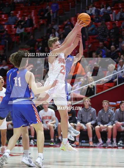 Thumbnail 1 in Timpview vs. Murray (UHSAA 5A Quarterfinal) photogallery.