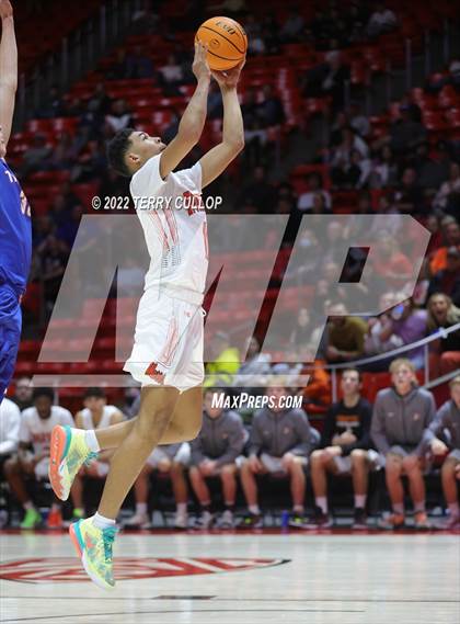 Thumbnail 1 in Timpview vs. Murray (UHSAA 5A Quarterfinal) photogallery.