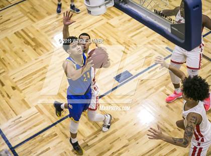 Thumbnail 3 in Newport Central Catholic vs Newport (All A Classic) photogallery.