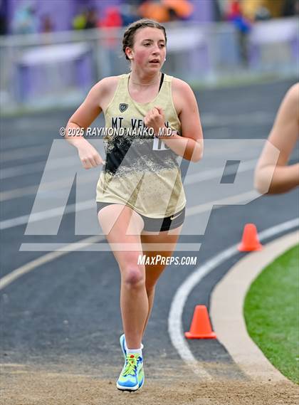 Thumbnail 1 in Marion Relays (1600 Meter)  photogallery.