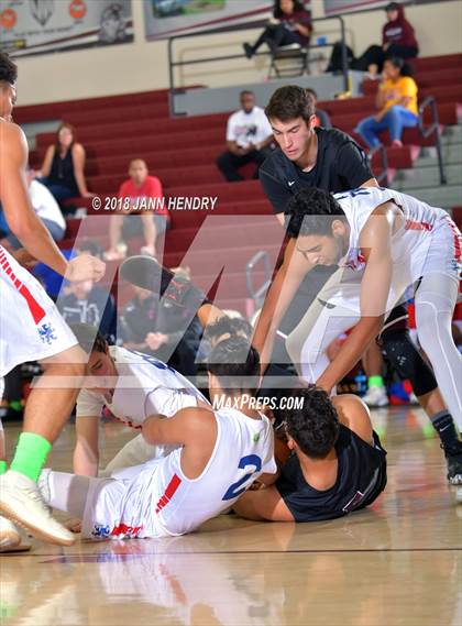 Thumbnail 1 in Los Alamitos vs. Woodcreek (Rancho Mirage Holiday Invitational) photogallery.