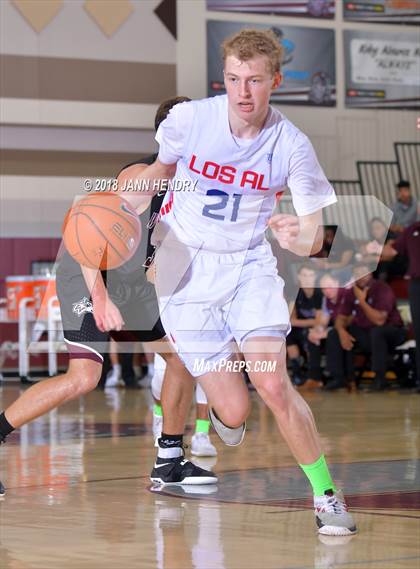 Thumbnail 3 in Los Alamitos vs. Woodcreek (Rancho Mirage Holiday Invitational) photogallery.
