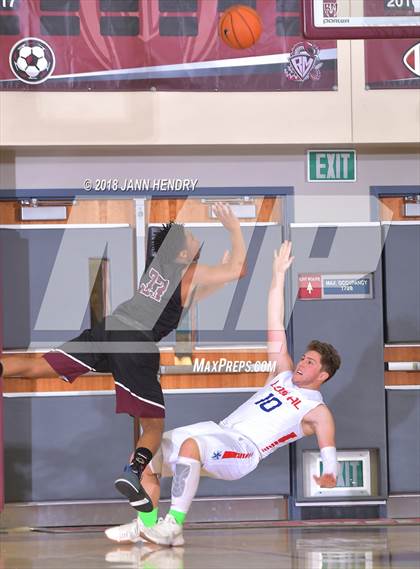 Thumbnail 2 in Los Alamitos vs. Woodcreek (Rancho Mirage Holiday Invitational) photogallery.