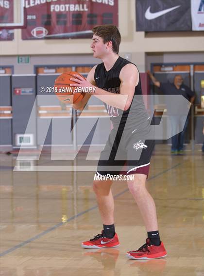 Thumbnail 3 in Los Alamitos vs. Woodcreek (Rancho Mirage Holiday Invitational) photogallery.