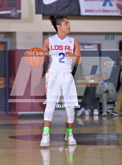 Thumbnail 1 in Los Alamitos vs. Woodcreek (Rancho Mirage Holiday Invitational) photogallery.