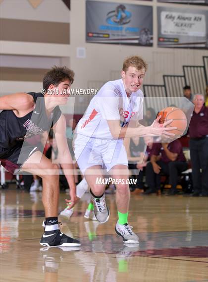 Thumbnail 2 in Los Alamitos vs. Woodcreek (Rancho Mirage Holiday Invitational) photogallery.