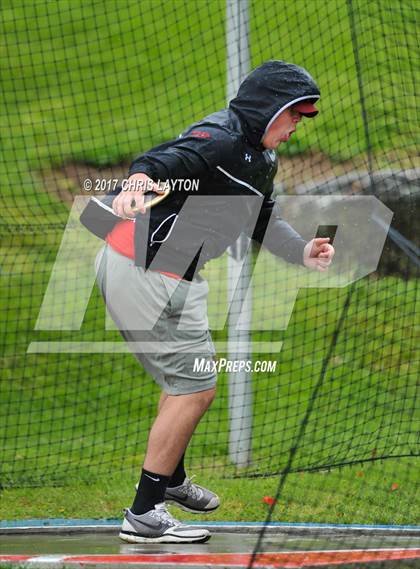 Thumbnail 2 in 50th Annual Loucks Games (Men's Discus) photogallery.