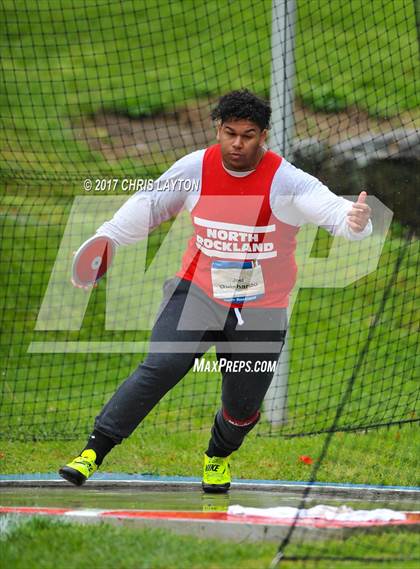 Thumbnail 1 in 50th Annual Loucks Games (Men's Discus) photogallery.